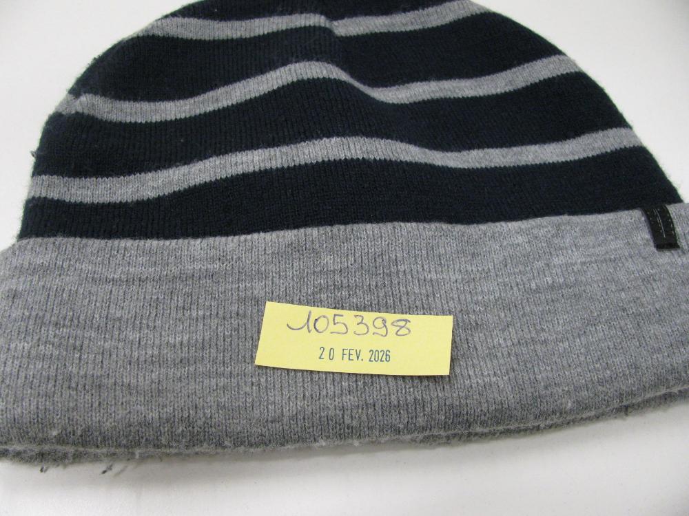 Vêtements, chaussures, accessoires : N° 2026001020 Trouvé(e) le : 20/02/2026