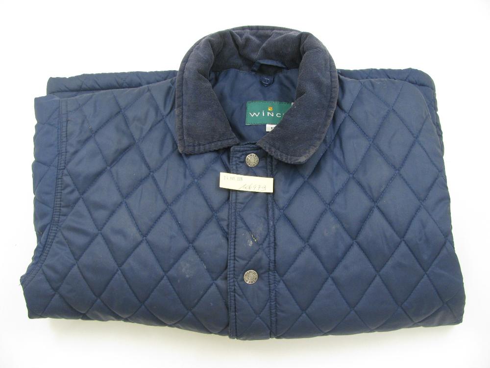 Vêtements, chaussures, accessoires : N° 2026002101 Trouvé(e) le : Fri Apr 24 00:00:00 CEST 2026