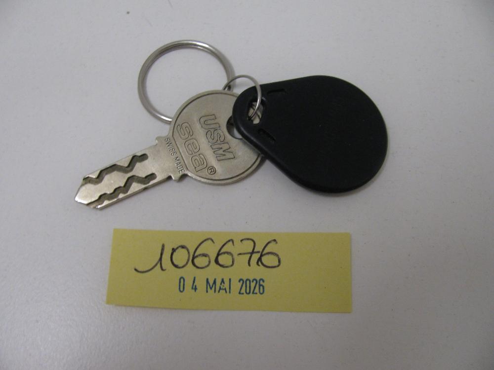 Clés : N° 2026002298 Trouvé(e) le : Mon May 04 00:00:00 CEST 2026