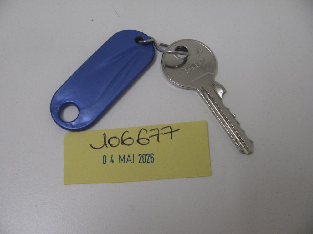 Clés : N° 2026002299 Trouvé(e) le : Mon May 04 00:00:00 CEST 2026