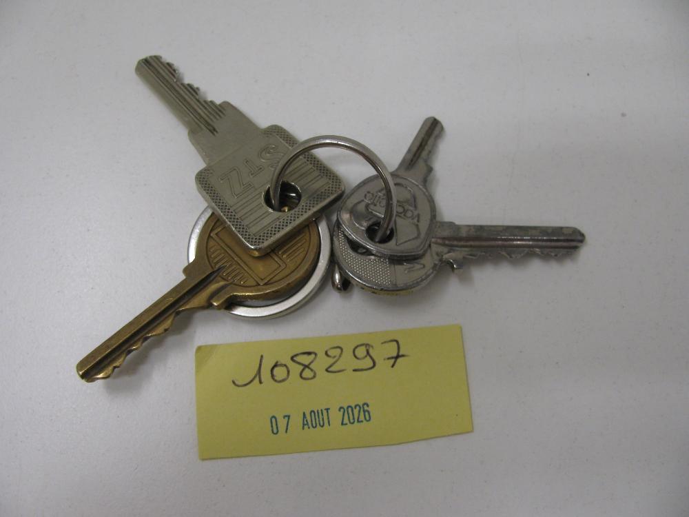 Sacs, valises : N° 2026003919 Trouvé(e) le : Fri Aug 07 00:00:00 CEST 2026