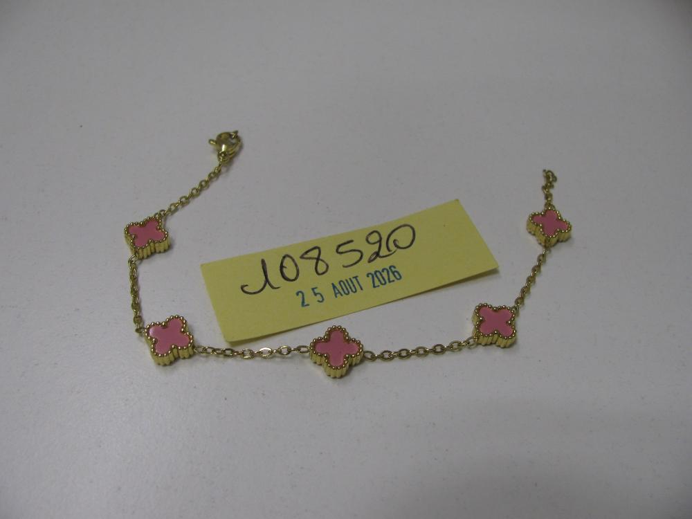 Montres et bijoux : N° 2026004142 Trouvé(e) le : 25/08/2026