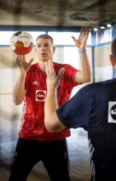 Portrait de Jean-Luc Kieffer, entraîneur des gardiens de l'équipe de France de handball