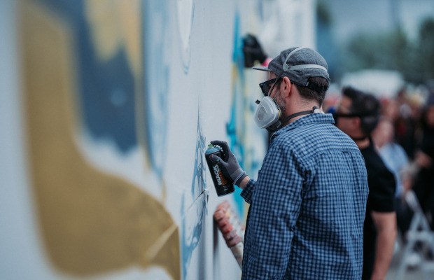 À un mois et demi de la 17e édition du festival de glisse NL Contest (du 26 au 28 mai), les Off s'ouvrent cette semaine avec la réalisation d'une œuvre de street art à la Robertsau.
